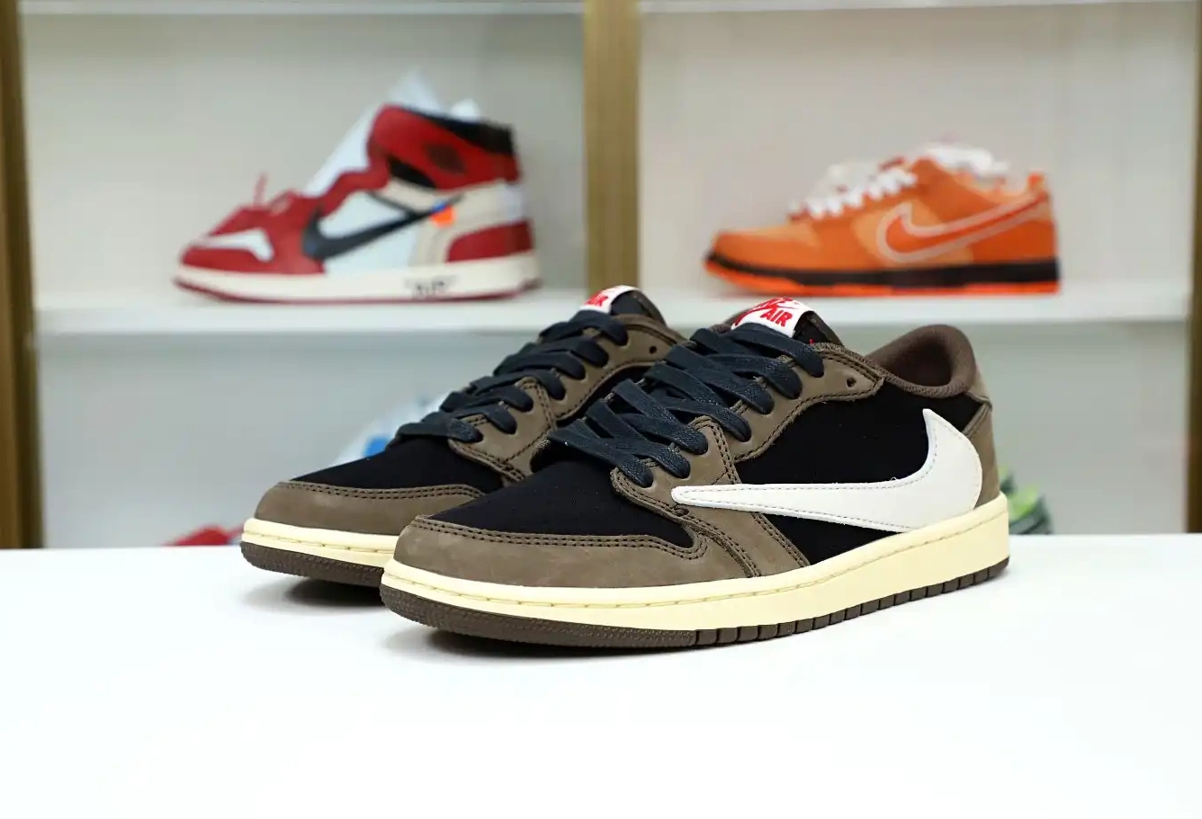 Travis SP Jordan TS x Jordan Air 1mLow OG Scott 0425